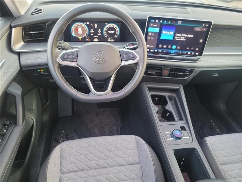 Volkswagen Tiguan S 2025