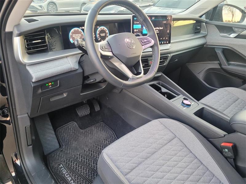 Volkswagen Tiguan S 2025