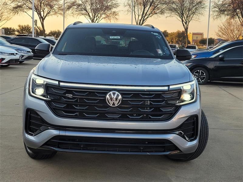 Volkswagen Atlas Cross Sport SEL R-Line 4MOTION 2025