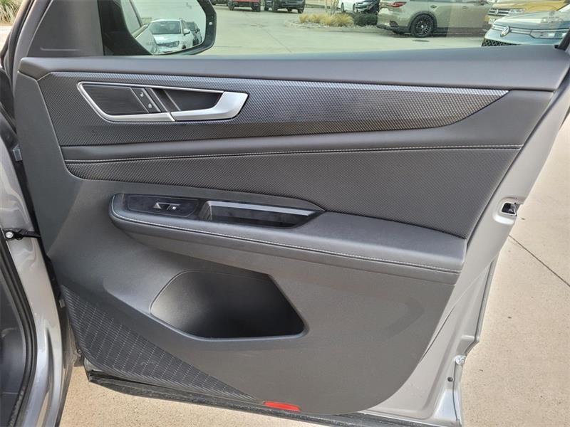 Volkswagen Atlas Cross Sport SEL R-Line 4MOTION 2025