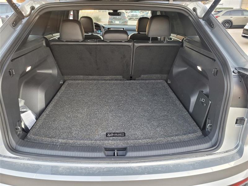 Volkswagen Atlas Cross Sport SEL R-Line 4MOTION 2025