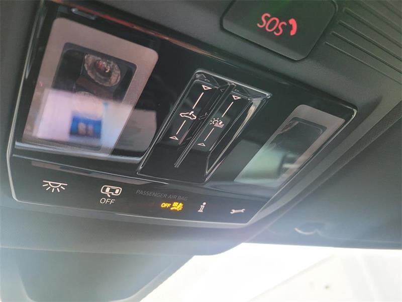 Volkswagen Atlas Cross Sport SEL R-Line 4MOTION 2025