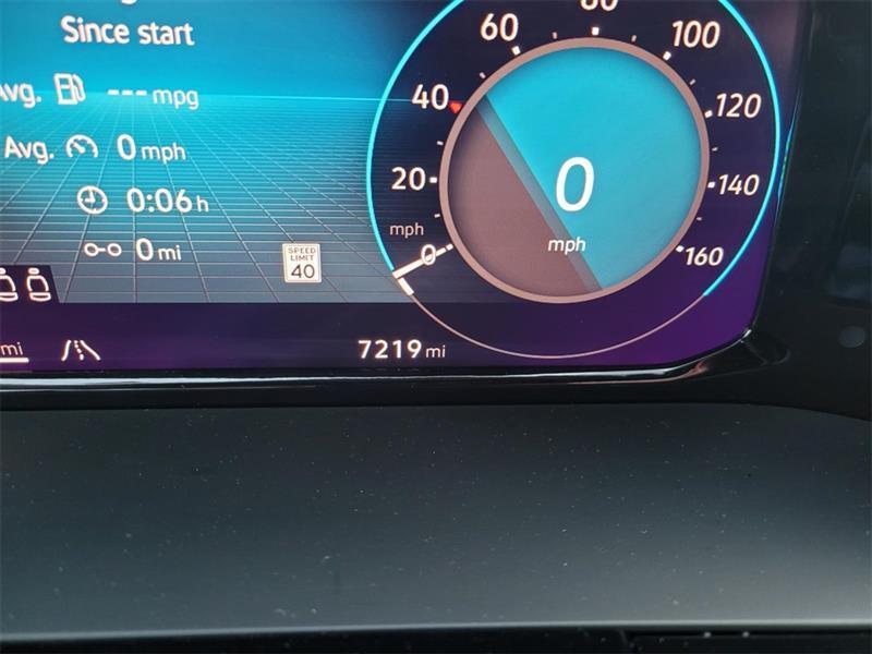 Volkswagen Atlas Cross Sport SEL R-Line 4MOTION 2025