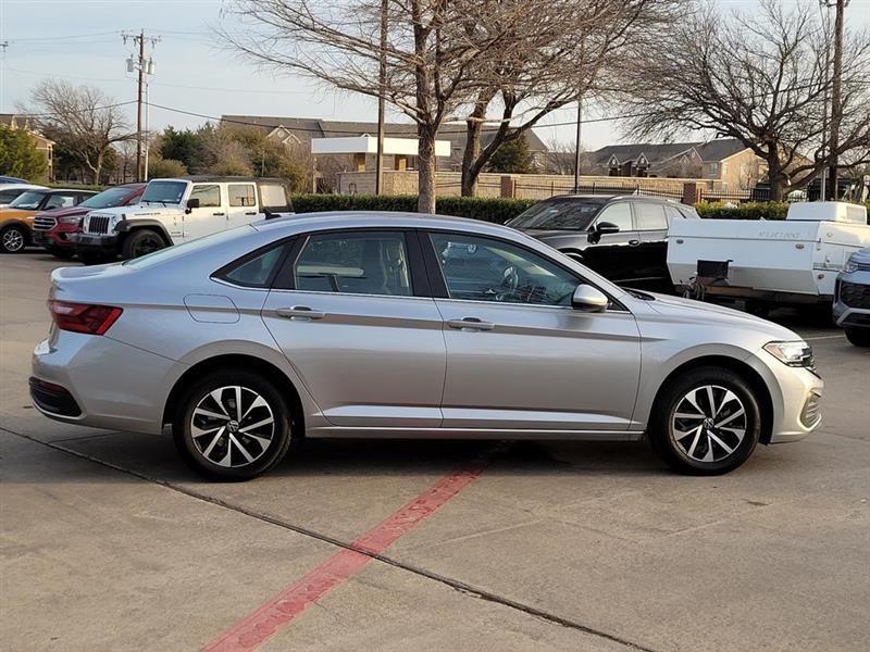 Volkswagen Jetta S 2023