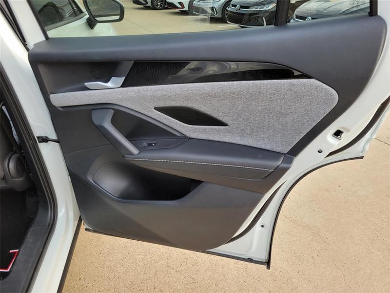 Volkswagen Tiguan S 2025