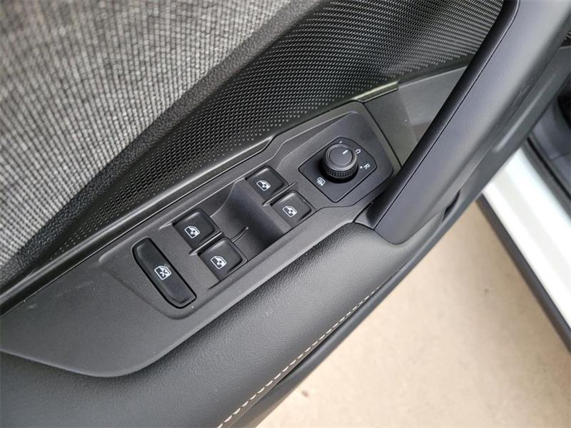 Volkswagen Tiguan S 2025