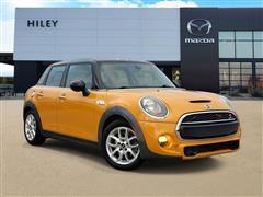 2015 MINI Cooper 