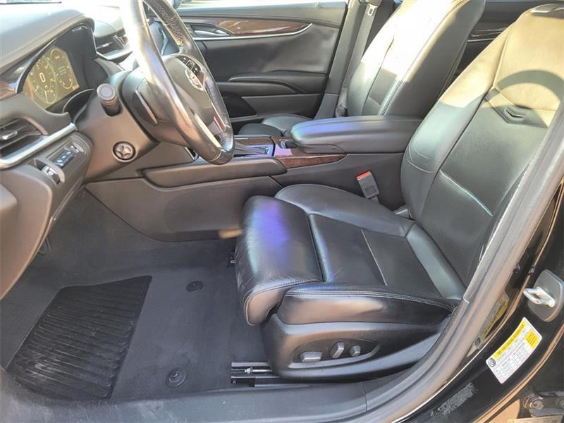 Cadillac XTS Premium 2013