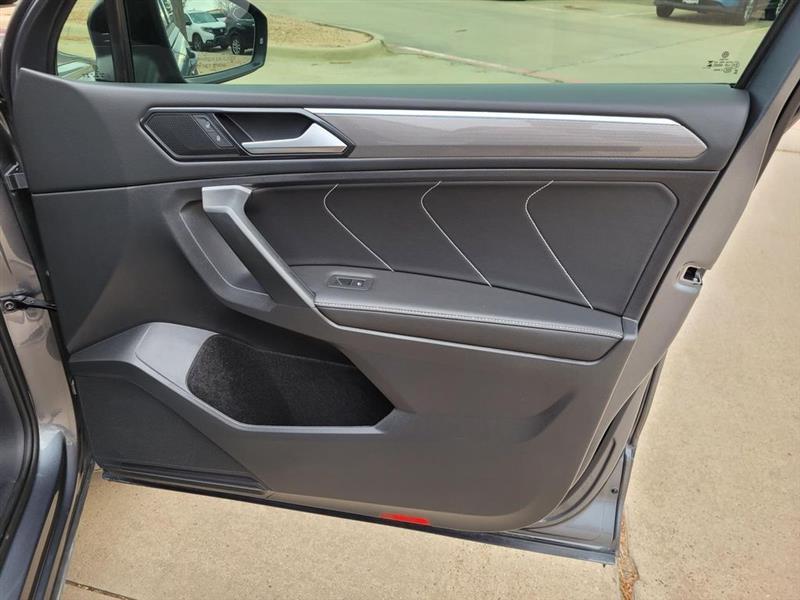 Volkswagen Tiguan SE R-Line Black 2024