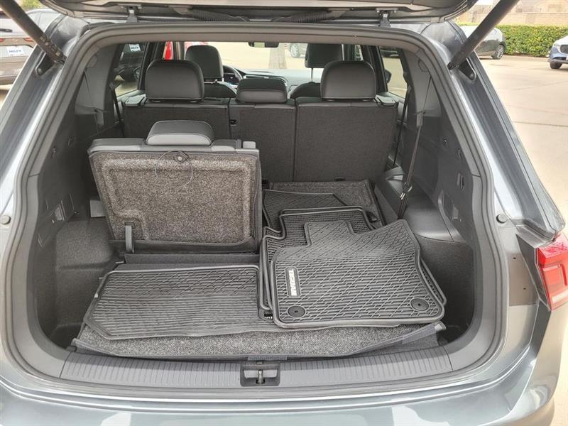 Volkswagen Tiguan SE R-Line Black 2024