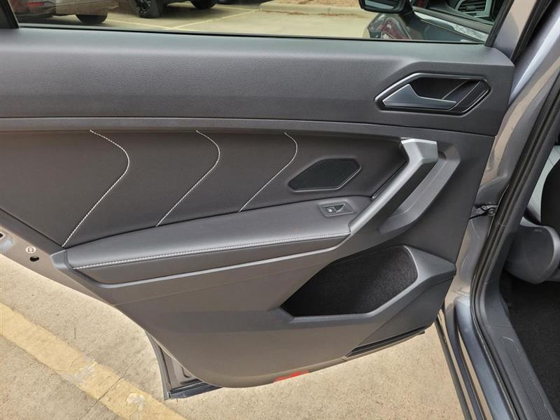 Volkswagen Tiguan SE R-Line Black 2024