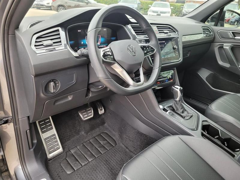 Volkswagen Tiguan SE R-Line Black 2024