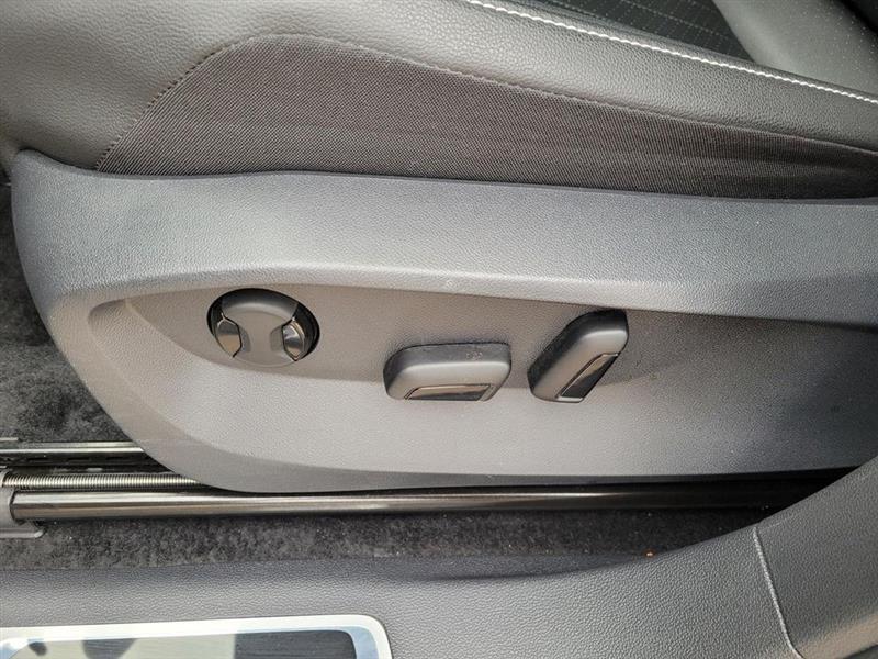 Volkswagen Tiguan SE R-Line Black 2024