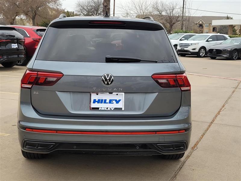Volkswagen Tiguan SE R-Line Black 2024