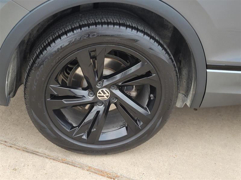 Volkswagen Tiguan SE R-Line Black 2024
