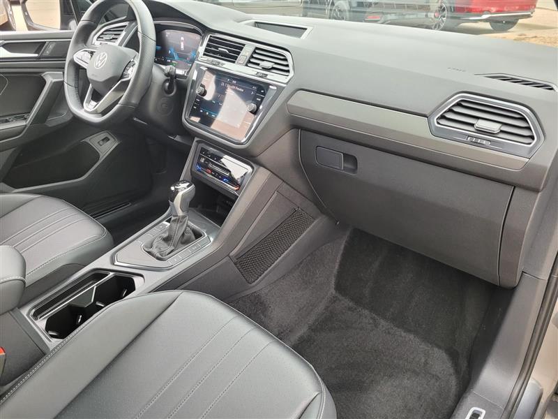 Volkswagen Tiguan SE R-Line Black 2024
