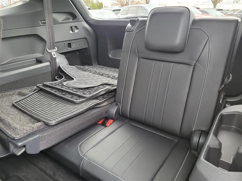 Volkswagen Tiguan SE R-Line Black 2024