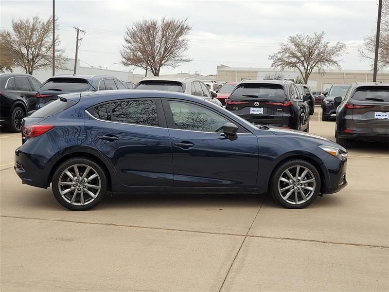 Mazda MAZDA3 s Grand Touring AT 5-Door 2018