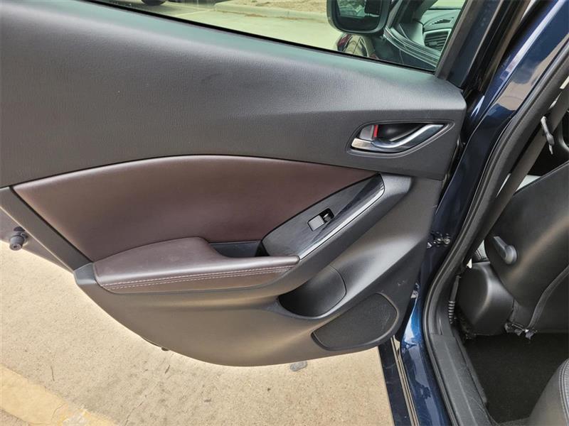 Mazda MAZDA3 s Grand Touring AT 5-Door 2018