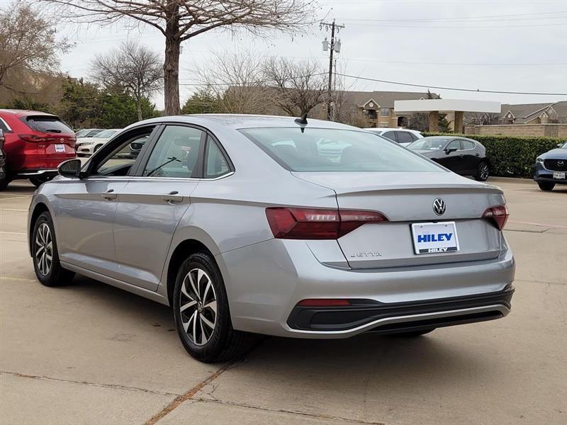 Volkswagen Jetta S 2023