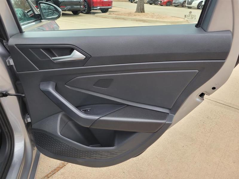 Volkswagen Jetta S 2023