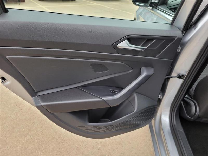 Volkswagen Jetta S 2023