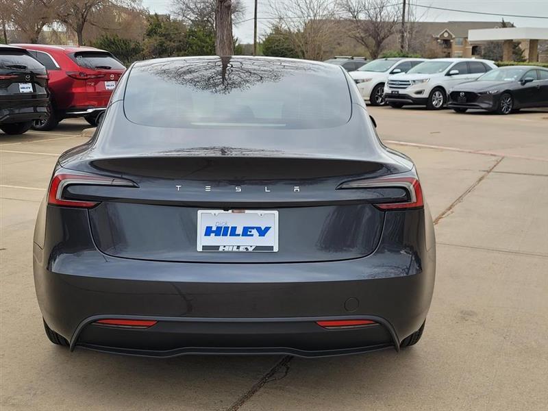 Tesla Model 3 Base 2025