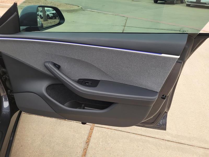 Tesla Model 3 Base 2025