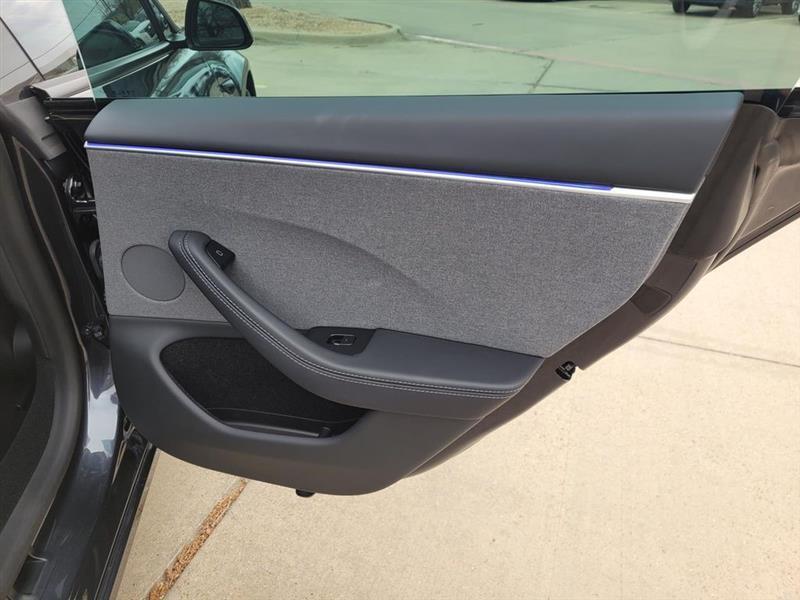 Tesla Model 3 Base 2025