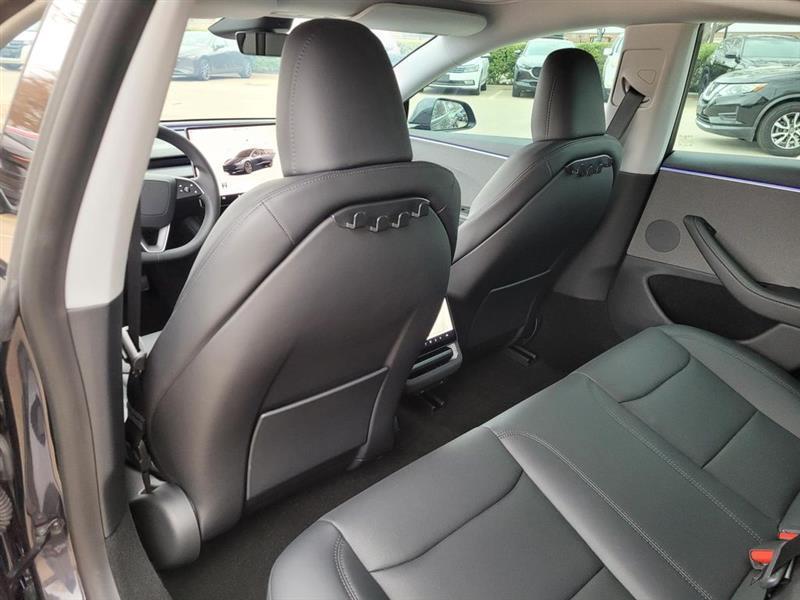 Tesla Model 3 Base 2025