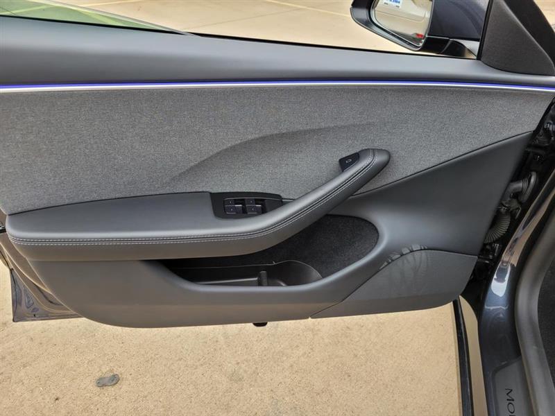 Tesla Model 3 Base 2025