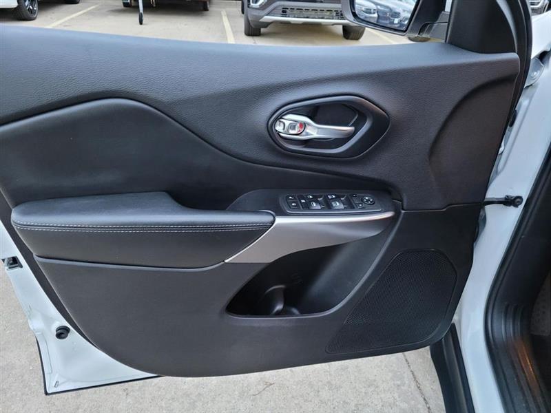 Jeep Cherokee Latitude Plus 4WD 2019