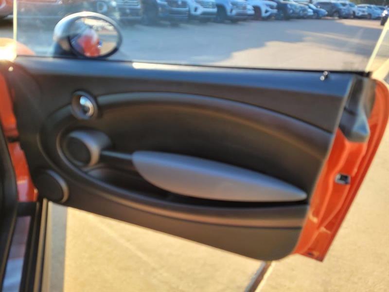 MINI Cooper Base 2012