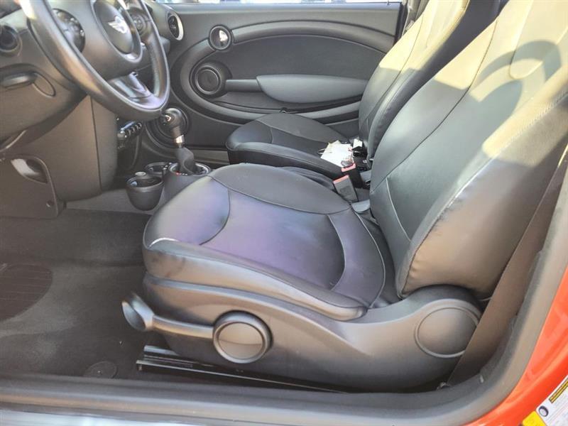 MINI Cooper Base 2012