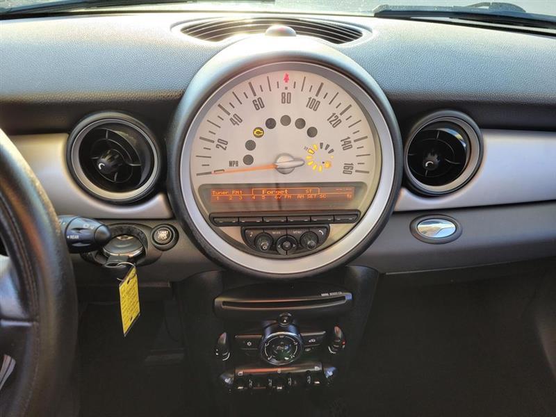 MINI Cooper Base 2012