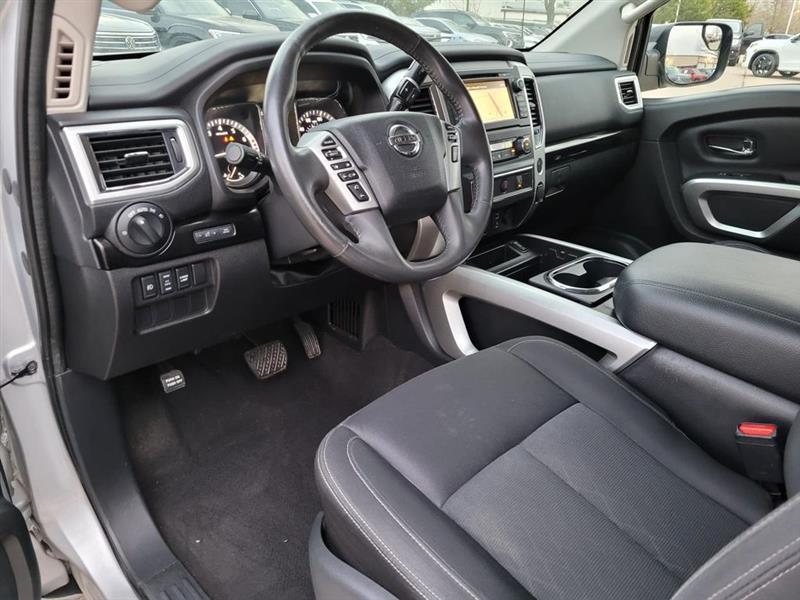 Nissan Titan SV King Cab 2WD 2017