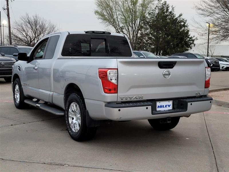 Nissan Titan SV King Cab 2WD 2017