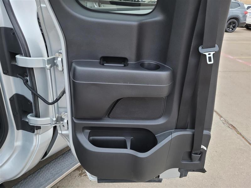 Nissan Titan SV King Cab 2WD 2017