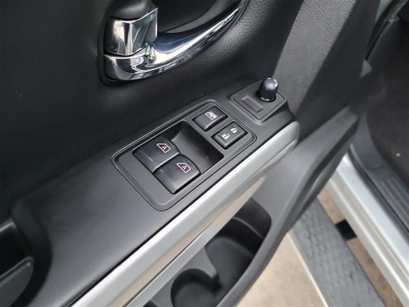 Nissan Titan SV King Cab 2WD 2017