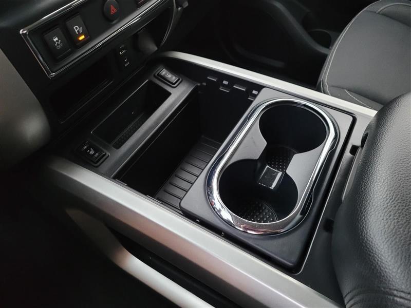 Nissan Titan SV King Cab 2WD 2017