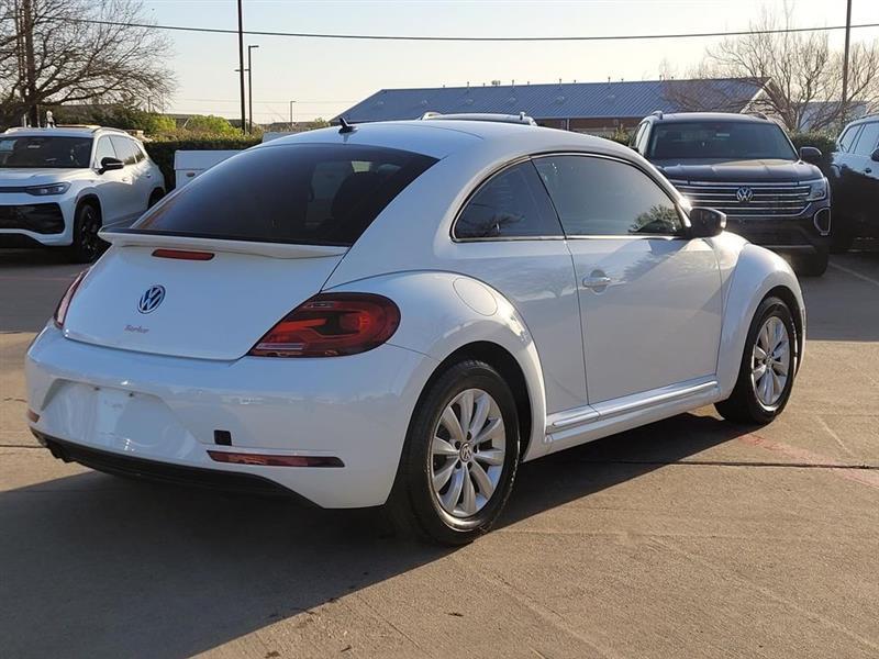 Volkswagen Beetle 2.0T S 2019