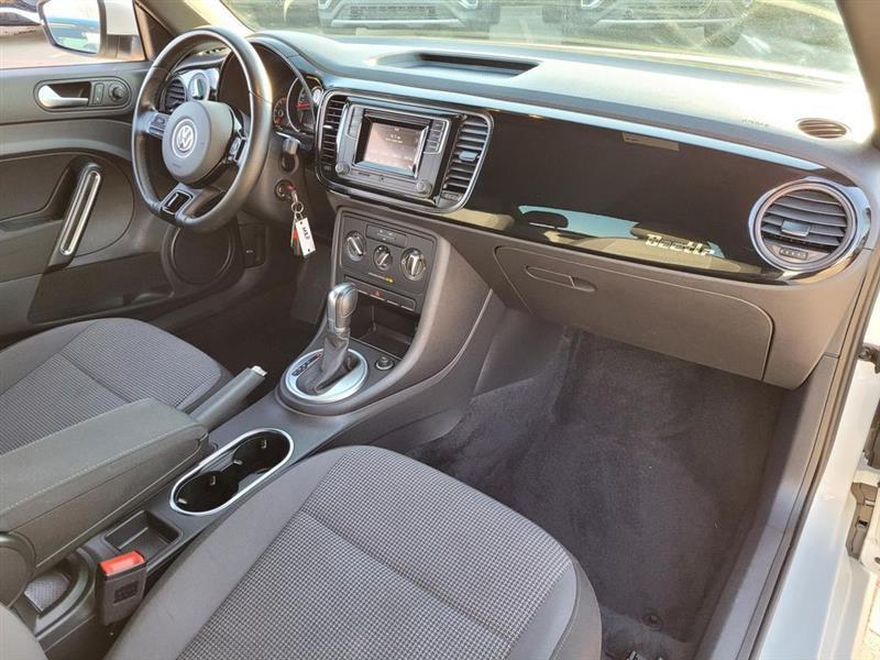 Volkswagen Beetle 2.0T S 2019