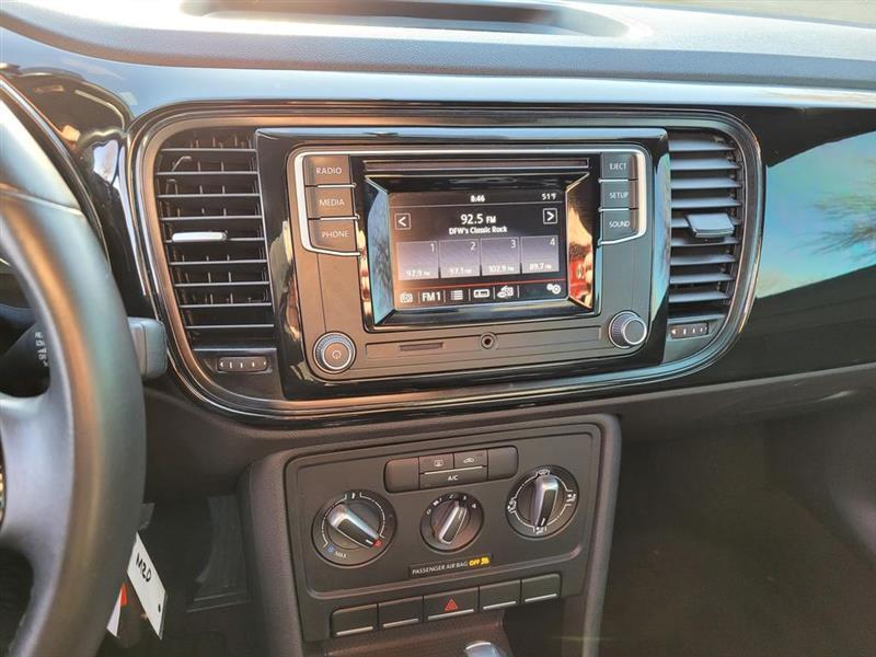 Volkswagen Beetle 2.0T S 2019