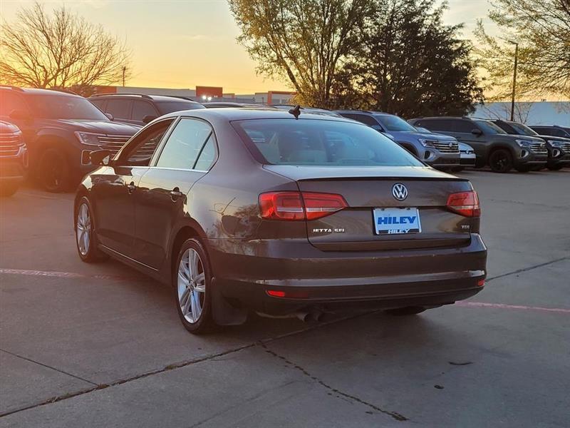 Volkswagen Jetta TDI S 6A 2015