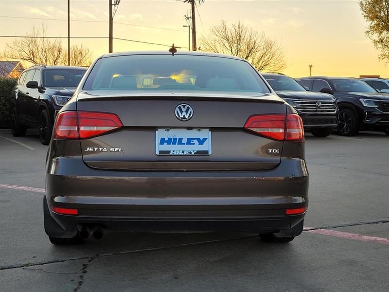 Volkswagen Jetta TDI S 6A 2015