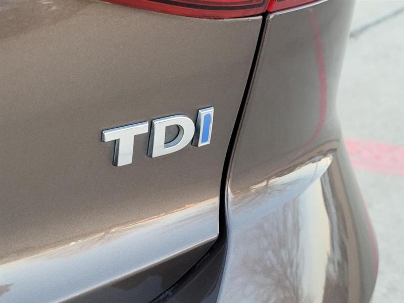 Volkswagen Jetta TDI S 6A 2015