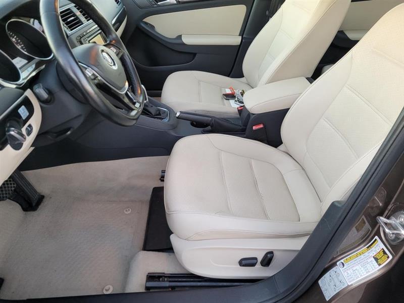 Volkswagen Jetta TDI S 6A 2015