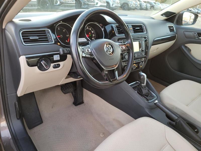 Volkswagen Jetta TDI S 6A 2015