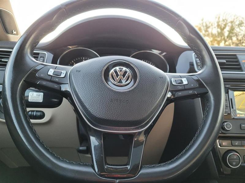 Volkswagen Jetta TDI S 6A 2015