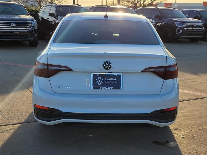 Volkswagen Jetta S 2024